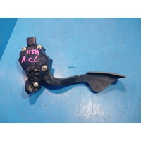 Toyota Landcruiser 76/78/79 Series Accelerator Pedal Assembly
