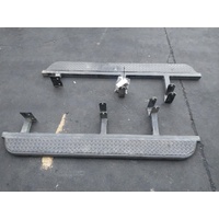 Challenger Kh/Pb-Pc Left And Right Side Step Assembly 11/09-12/15