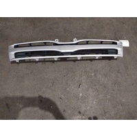 Toyota Hiace Trh/Kdh Radiator Grille