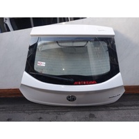 Mg Mg3 Szp1, Tailgate