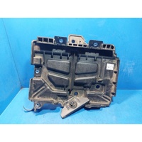Hyundai I30 Pd Battery Tray