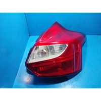 Ford Focus Lw  Right Taillight