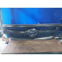 Toyota Hilux Radiator Grille