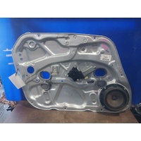 Hyundai I30 Fd Left Front Door Window Reg Assy