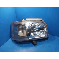 Toyota Hiace Trh/Kdh Slwb, Right Headlamp