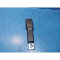 Mitsubishi Outlander Centre Rear 2nd Row Seat Belt Stalk Only