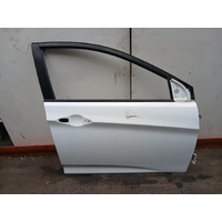 Hyundai Accent Rb Right Front Door