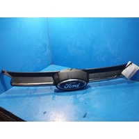 Ford Focus Lz  Upper Bumper Grille
