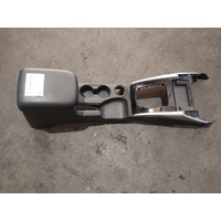 Mitsubishi Triton Mq-Mr 4wd Auto T/M  Centre Console