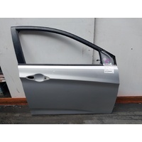 Hyundai Accent Rb Right Front Door