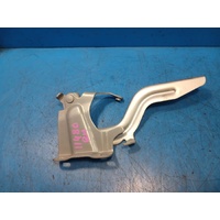 Nissan X-trail T32 Right Side Bonnet Hinge