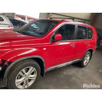 Nissan Xtrail T31 2.5 Petrol Automatic Left Front Driveshaft