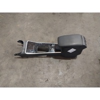 Mitsubishi Outlander Zk-Zl Console Assembly