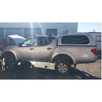 Mitsubishi Triton Mn Airbag Module