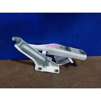 Nissan Navara Np300 Right Side Bonnet Hinge