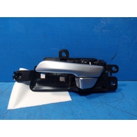 Kia Sportage Ql Left Front Inner Door Handle