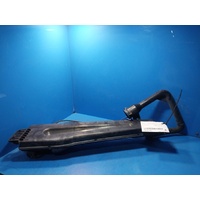 Holden Commodore, Statesman/Caprice Washer Bottle
