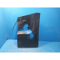 Toyota Hiace Trh/Kdh Left Rear Mud Flaps
