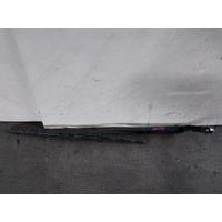 Toyota Corolla Zze122 Right Side Front Wiper Arm
