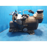 Nissan Pathfinder R52 Steering Pump/Motor