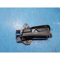 Hyundai I30 Fd Left Front Inner Black Door Handle