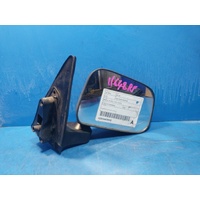 Toyota Hilux Right Manual Door Mirror