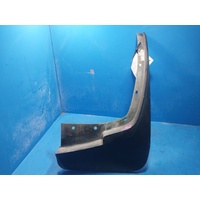 Mazda Bt50 Up-Ur, Right Front Mud Flap