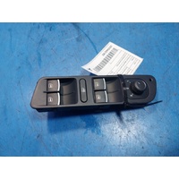 Volkswagen Amarok Right Front Power Window Master Switch