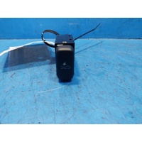 Mitsubishi Asx Xa-Xd, Collision/Lane Alert Switch