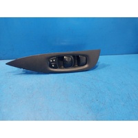 Nissan Xtrail T32 Right Front Power Window Master Switch
