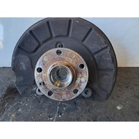 Volkswagen Jetta Caddy Q3 Tt Golf  Eos Right Front Hub Assembly