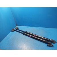 Toyota Hiace 300 Series Lwb/Swb Pair Of Hatch Strut