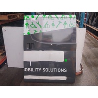 Toyota Hiace 300 Series, Left Rear Manual Sliding Door