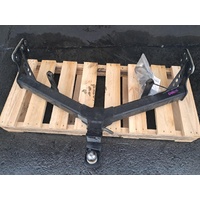 Ford Everest Ua, Towbar