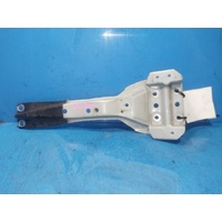 Mitsubishi Pajero Sport Qe Bonnet Lock Support