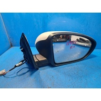 Nissan Dualis J10 Right Power Door Mirror