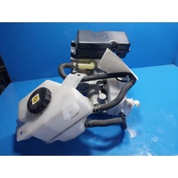 Toyota Kluger Brake Booster