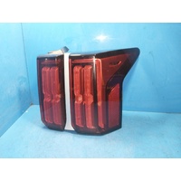 Kia Sorento Right Taillight In Body