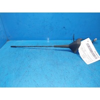 Nissan Navara Np300 Rear Roof Mounted Antenna