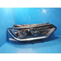 Volkswagen Passat Right Headlamp