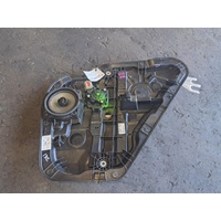 Hyundai Santa Fe Dm Right Rear Door Window Reg & Motor Assy