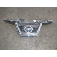 Nissan Juke F15 Centre Radiator Grille