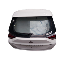 Mitsubishi Eclipse Yb, Tailgate