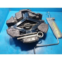 Subaru Xv G4x  Jack Tool Kit