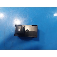 Hyundai I30 Left Front Power Door Window Switch