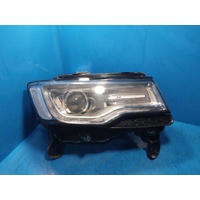 Jeep Grand Cherokee Wk Right Headlamp