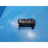 Hyundai Kona Os, Traction Control Switch
