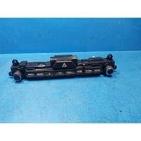 Kia Sportage Ql, Dash Radio Control Panel/Control Unit