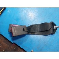 Isuzu Dmax Rc  Centre Rear Seat Belt Stalk