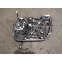 Hyundai I30 Right Front Door Regulator And Motor Assembly